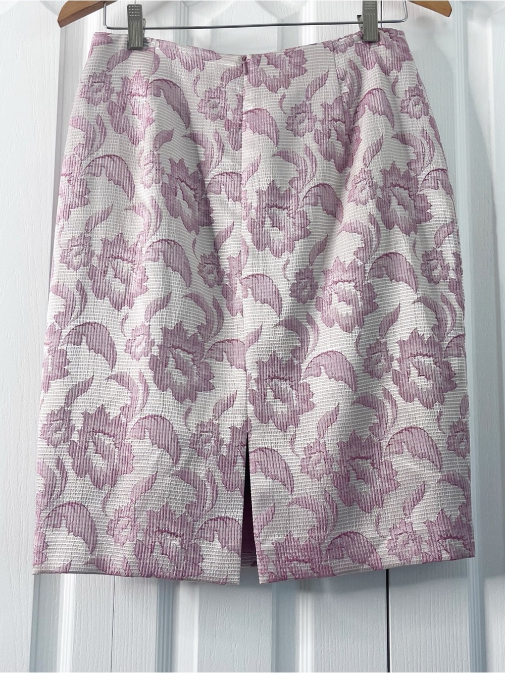 Vintage Maggon London Floral Jacquard Pencil Midi Skirt - Lilac/White - Picture 3 of 5
